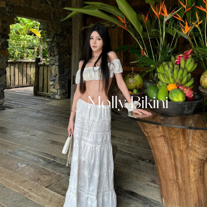 【白月光】高质感抹胸纯欲bikini分体三件套温泉海边度假泳衣女士