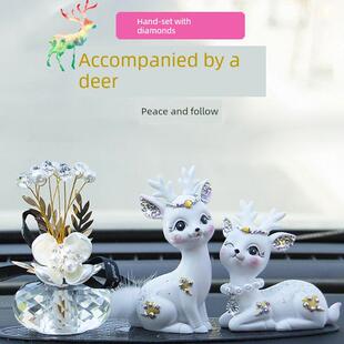 2025新款网红汽车摆件一路鹿车内创意高档车载摆件装饰用品女