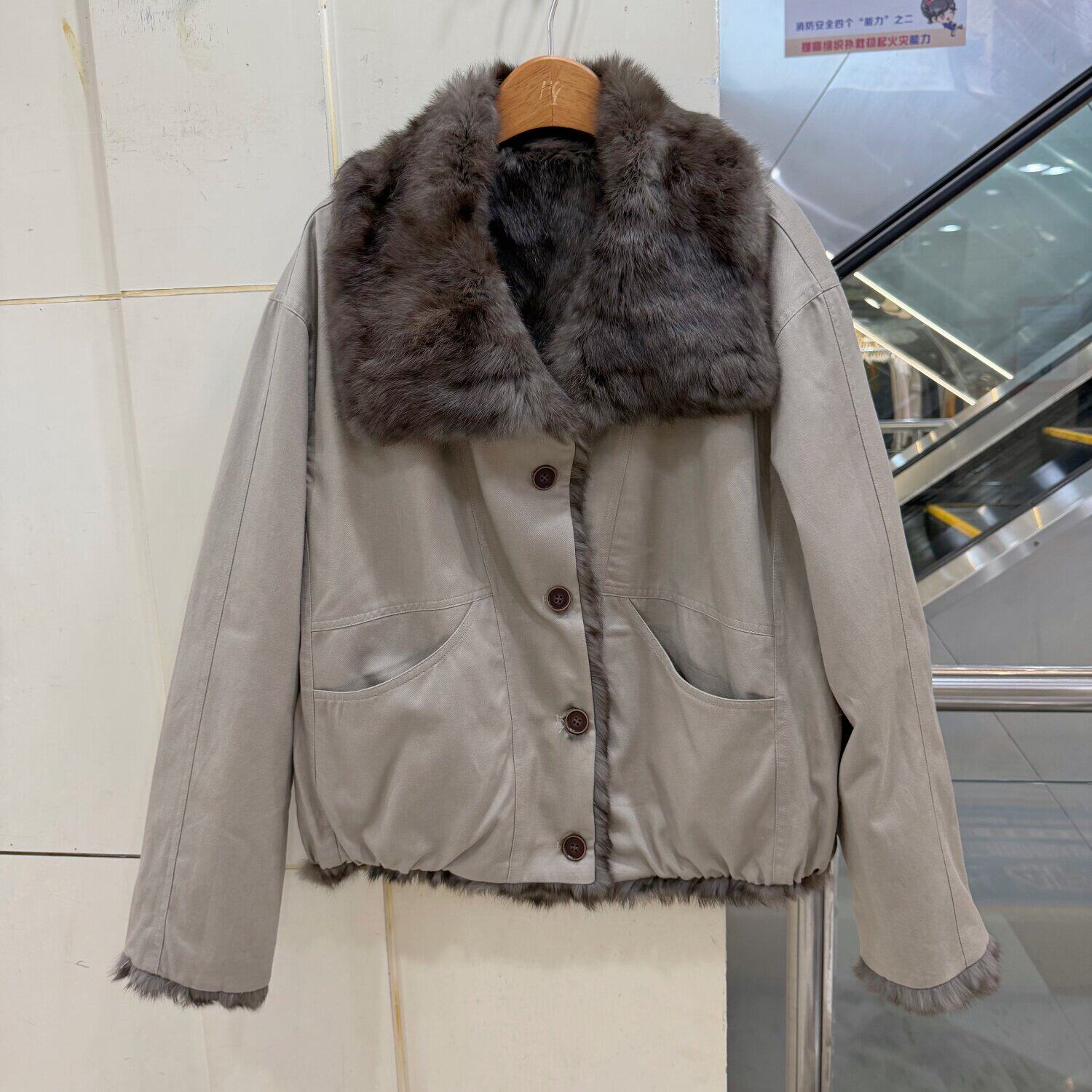 6176欧货时尚翻领兔毛皮毛一体派克服宽松单排扣两面穿皮草外套冬