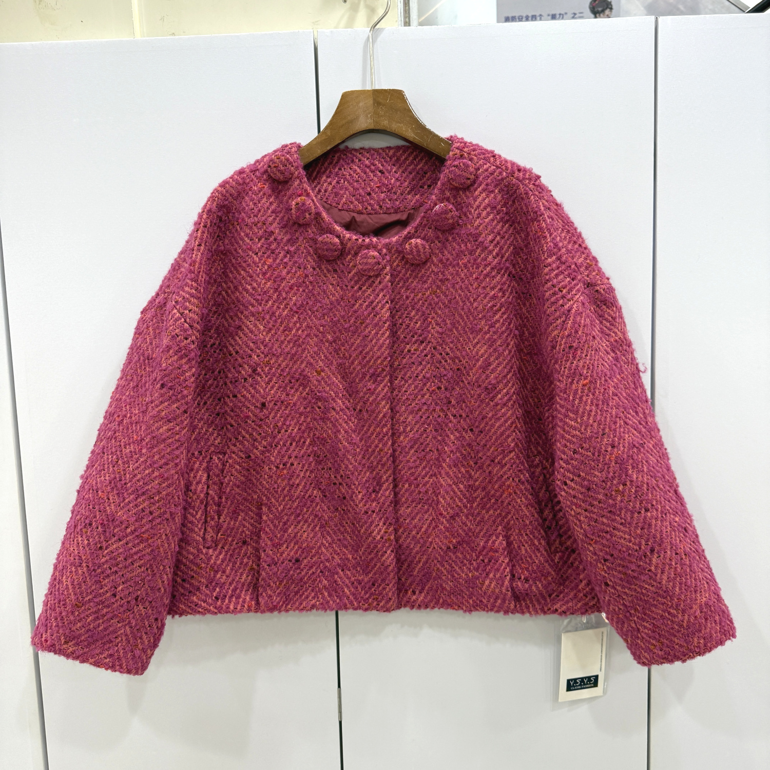 YSYS 33070 欧洲站25冬订圆纽扣圆领落肩袖小香风羊毛呢短羽绒服