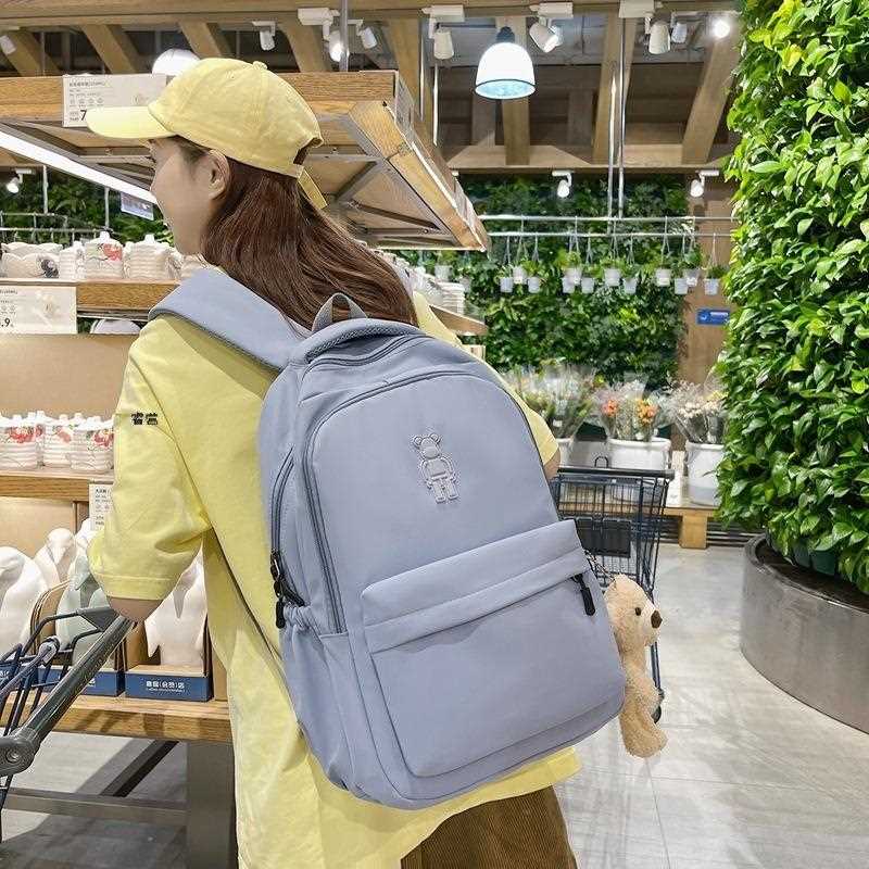 新款直销书包女2024新款高中生初中生双肩包小学生韩版夏天大容量