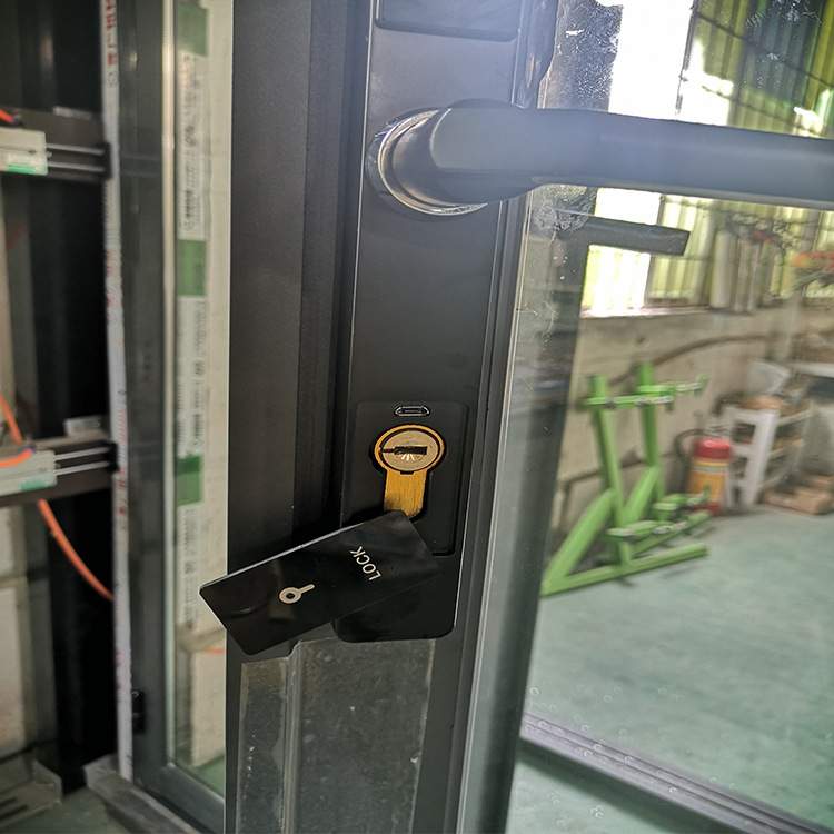 工厂直销铝合金工程门带指纹锁平开门 入户电子锁双平开门