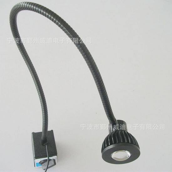 LED机床设备照明灯LED工作台灯坚固耐撞击机床工作灯LED冷光灯