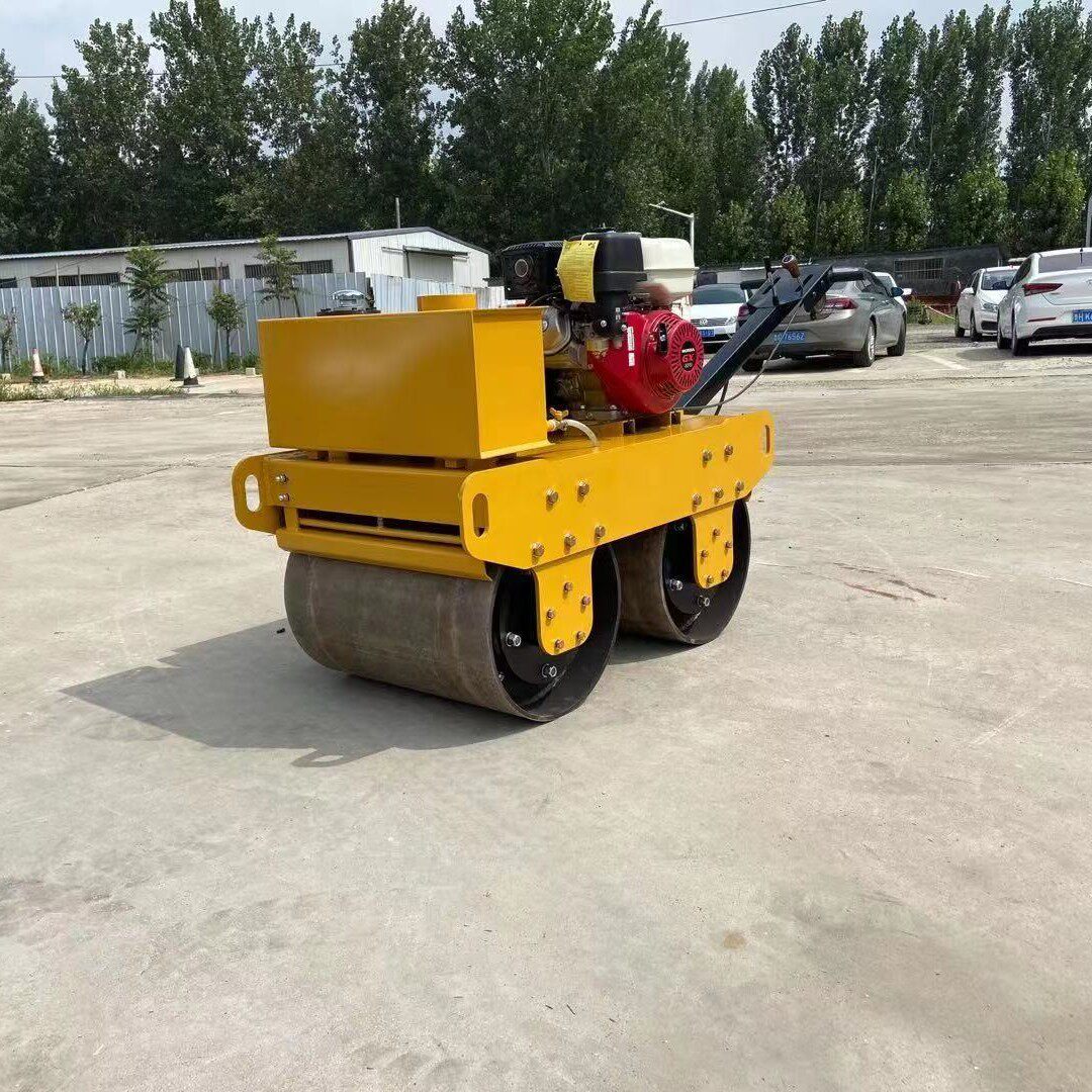 小型手扶式双钢轮振动压路机厂家小型双钢轮压路机配件沟槽压实机图片