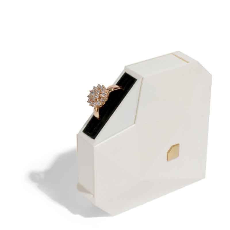 可自动弹开创意求婚戒指盒求婚表白惊喜首饰盒心形戒指盒爱心收纳