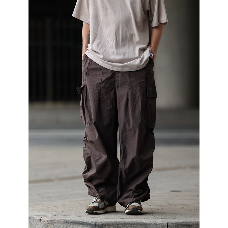 水曜日定休褶皱设计直筒伞兵工装裤男多口袋新款束脚休闲裤长裤子