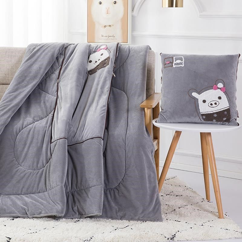 抱枕被子两用毯小枕头珊瑚绒车上汽车二合一高档车载车内折叠四季