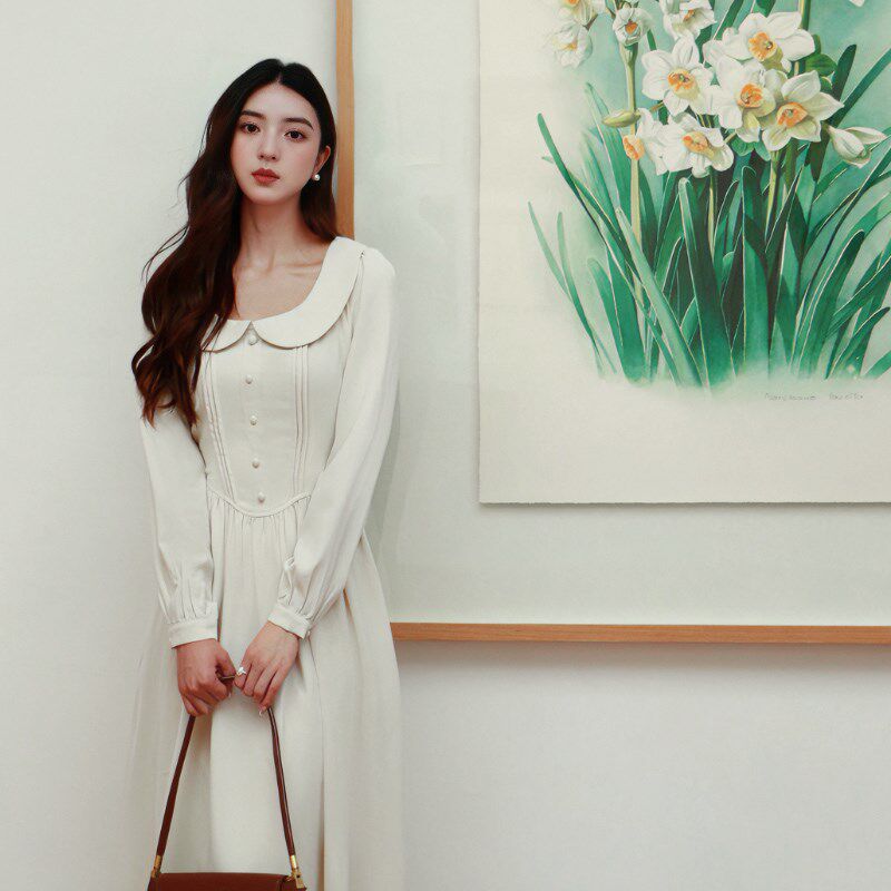 秋季新款法式长袖衬衫连衣裙收腰娃娃领复古学院风中长裙子气质女