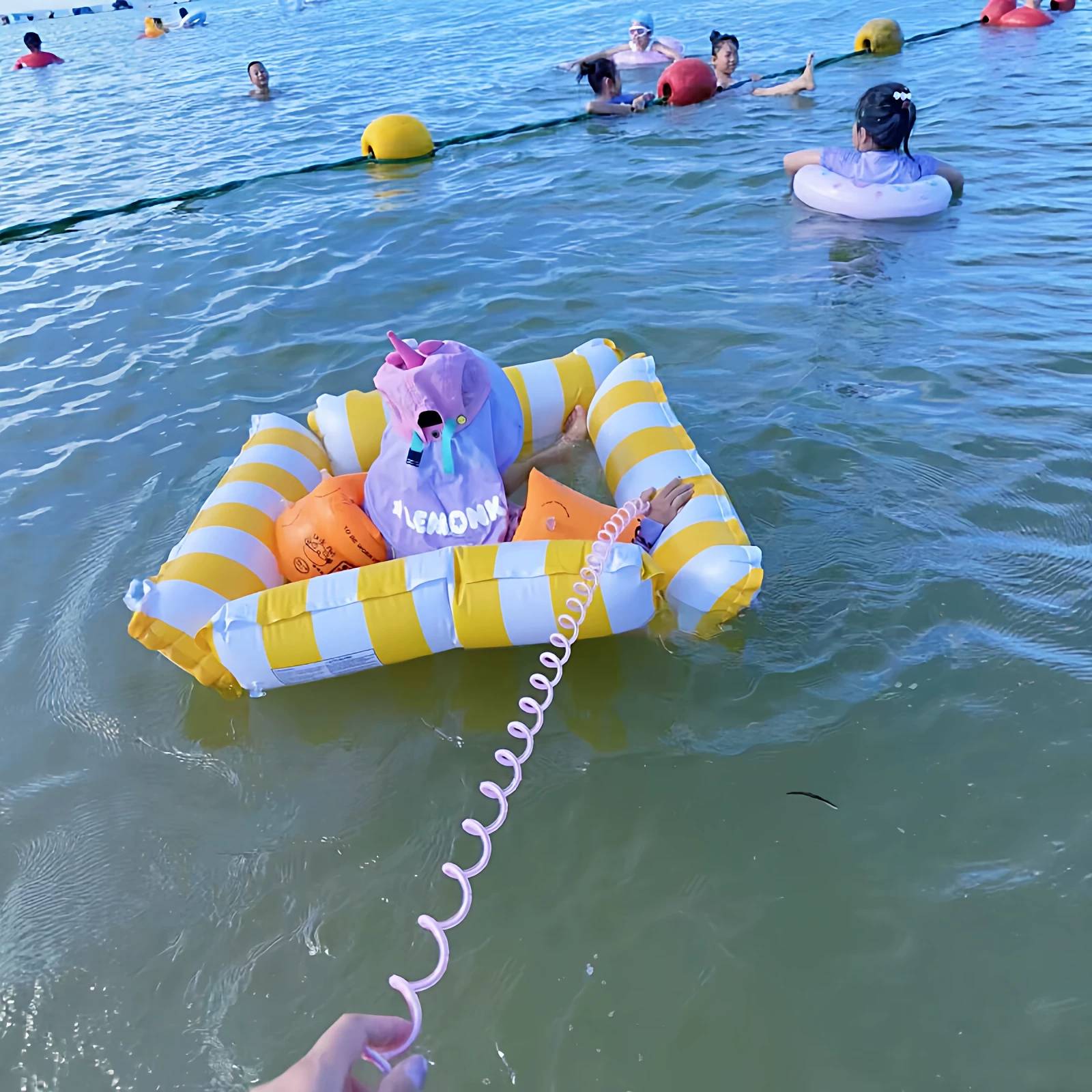 防丢儿童牵引绳海边游泳防溺水