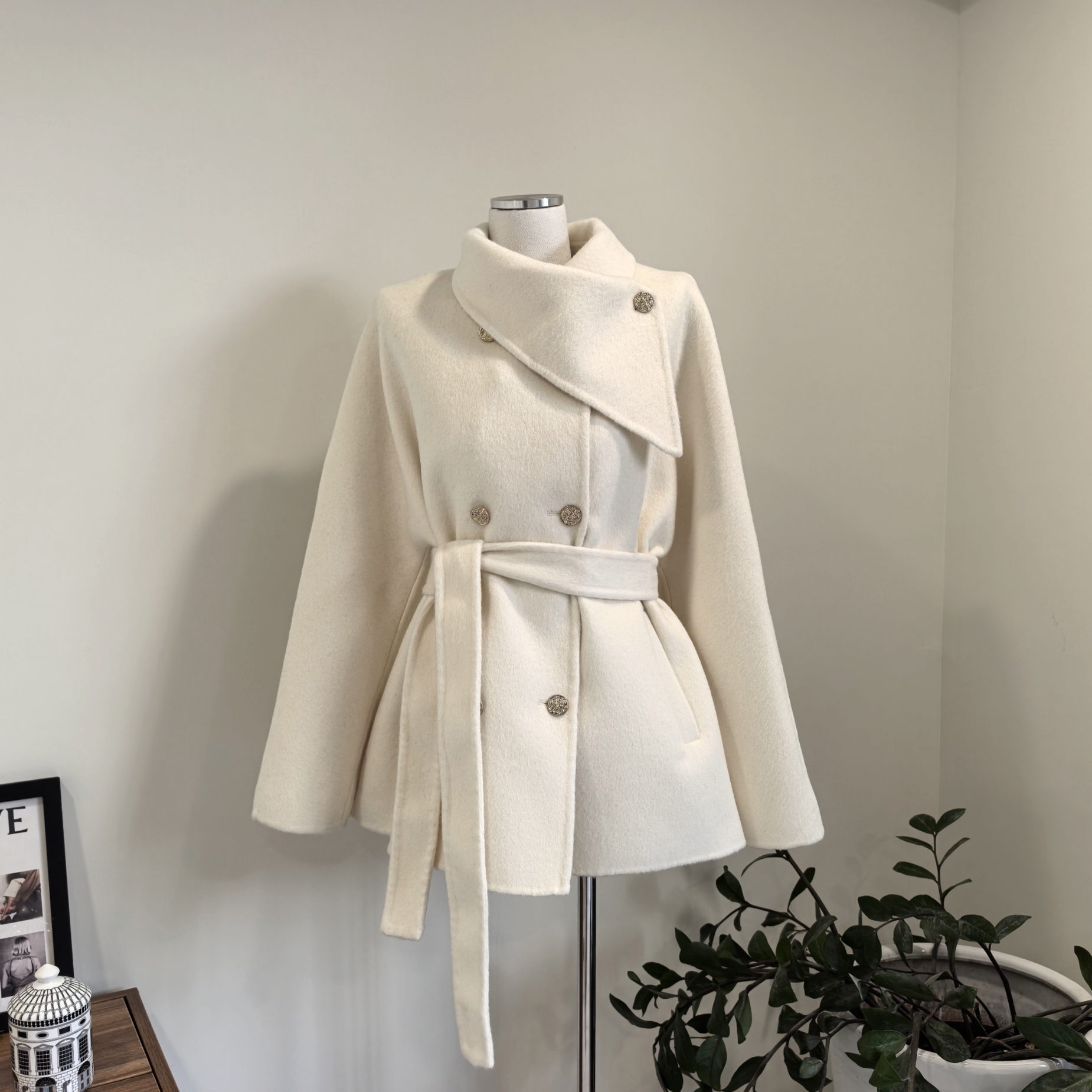 杨小卷MIU系千金OO羊毛大衣女秋冬双面呢围脖领系带白色毛呢外套