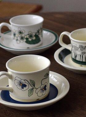 中世纪风格咖啡杯和茶托套装，文艺覆古风格咖啡杯，斯堪的纳维亚