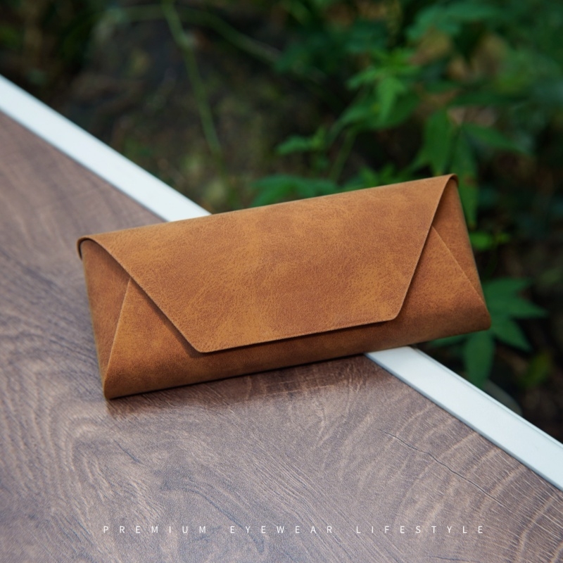 MARCWOOD眼镜盒送眼镜布