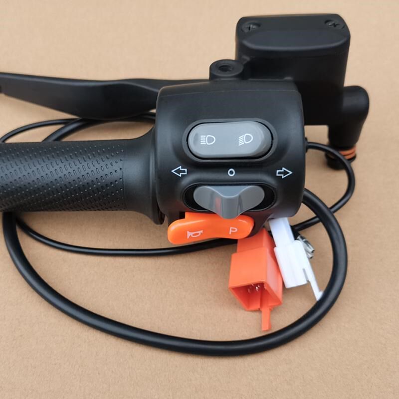 江苏国威电动车左右调速转油门把手碟刹组合开关总成上泵双闪三速
