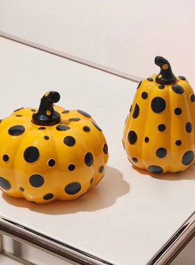 创意艺术品草间弥生波点世界摆件小众独特样板房客厅酒柜摆件装饰