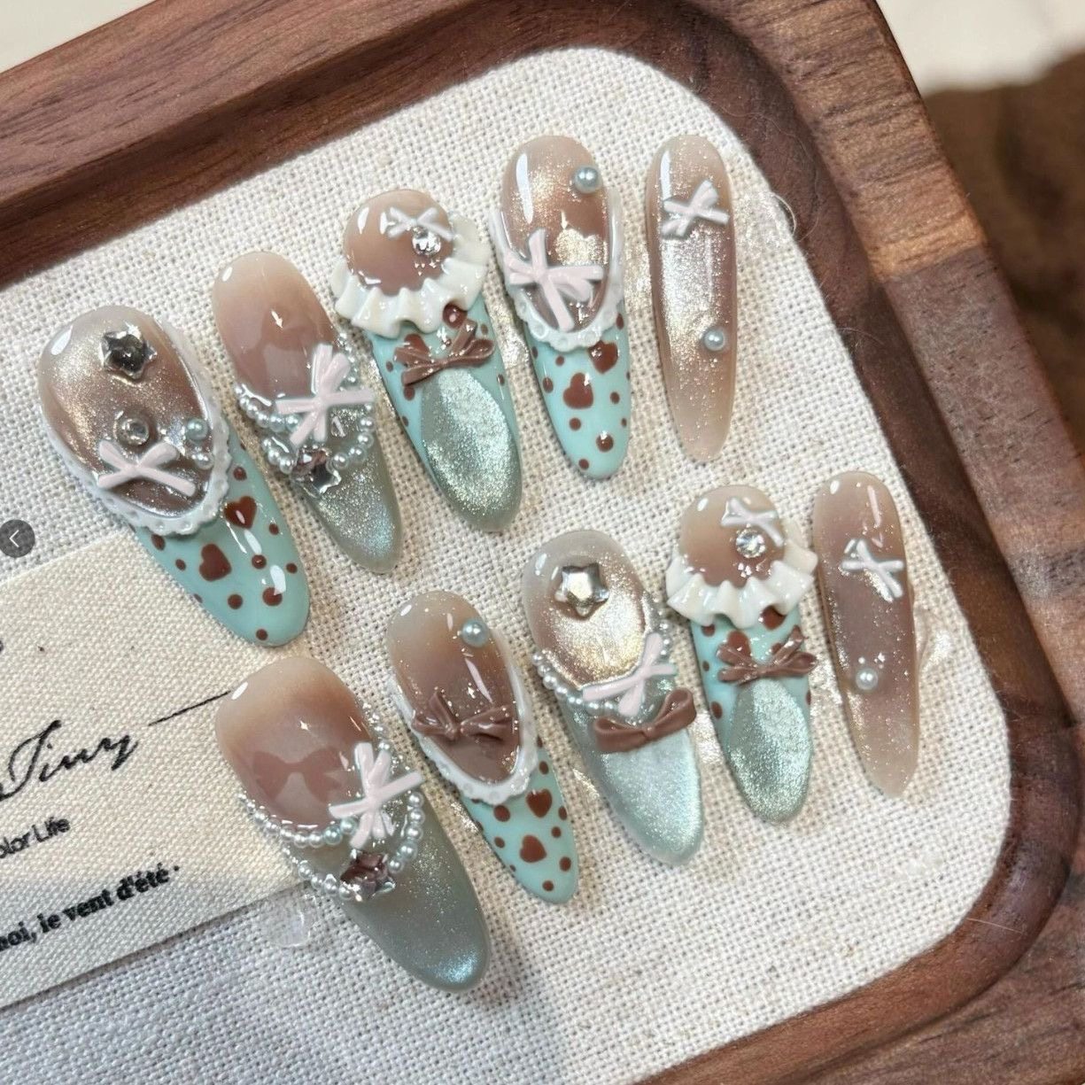 满糖薄巧海盐满钻高级法式渐变豹纹裙边穿戴甲显白氛围百搭美甲