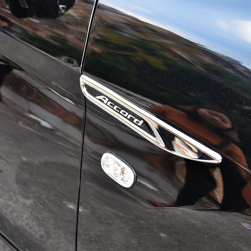 专用于9.5代雅阁改装专用叶子板 九代雅阁车身侧标装饰条