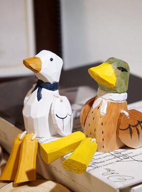 “青梅竹鸭”木雕小摆件吊腿鸭子情侣创意办公室桌面书柜装饰品