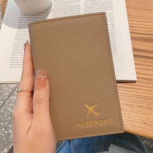 护照保护套皮质证件包卡夹机票收纳本皮质出国旅行便携式多功能包