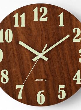 8英寸夜光挂钟静音木纹钟表中纤板荧光时钟亚马逊跨境石英钟