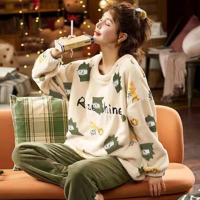 冬天女生法兰绒睡衣套装