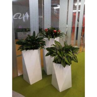 直销几何落地玻璃钢花瓶树脂园林房地产商场花器绿植假花