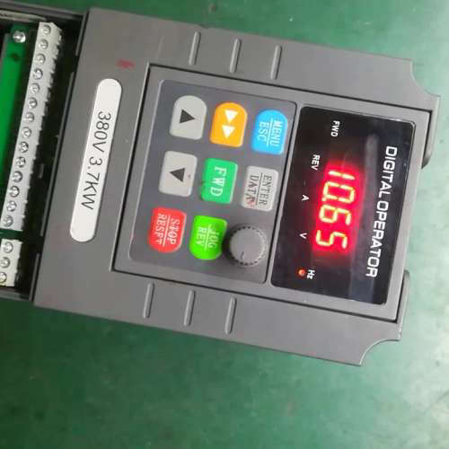 议价源信YX2000D-4T0037P-M-C变频器,实物如图,