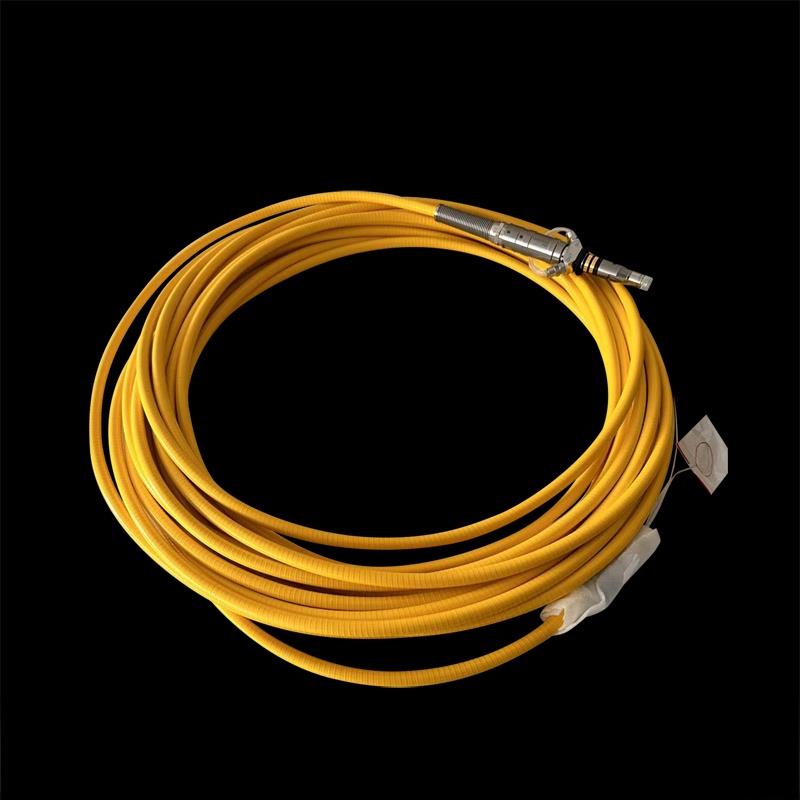 激光切割机激光光纤瑞科创鑫Ipg激光光纤晶体更换激光修覆