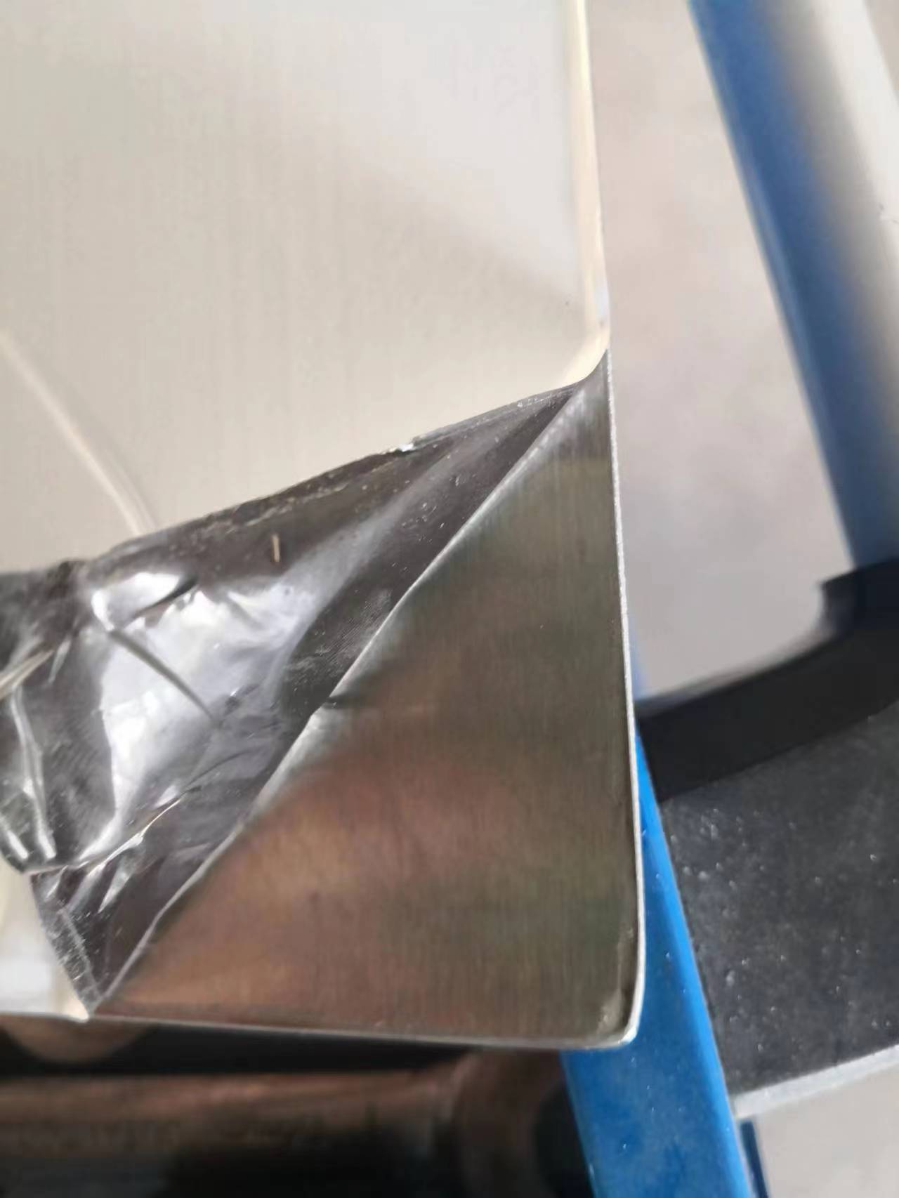 湿式水磨机自动连续磨去毛刺砂带金属砂光机平面抛宽带无线