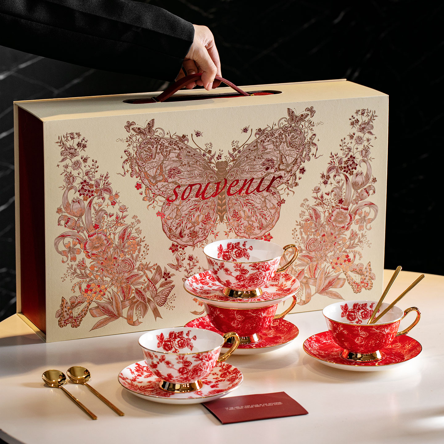 新婚礼物送新人闺蜜订婚结婚骨瓷咖啡杯碟礼盒乔迁新居实用伴手礼