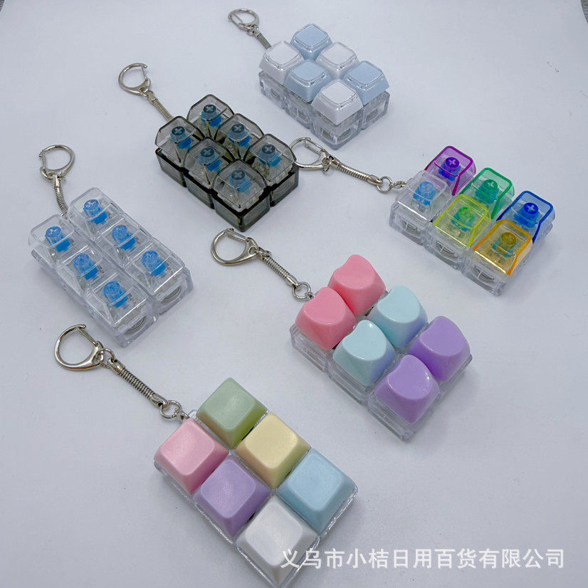 跨境爆款PC高透双排6键解压按键钥匙扣挂件指尖按压解压发光玩具