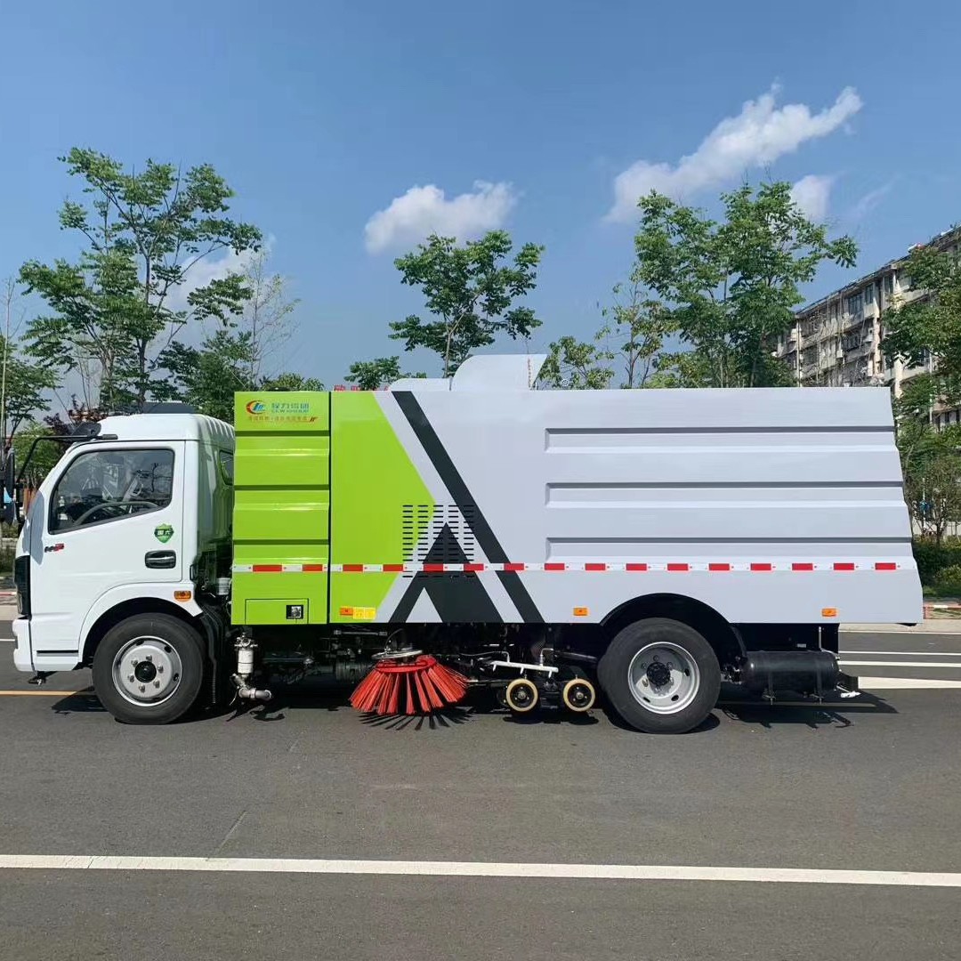 湖北华通牌扫路洗扫吸尘车厂家  市政工矿厂区中大型道路清扫车