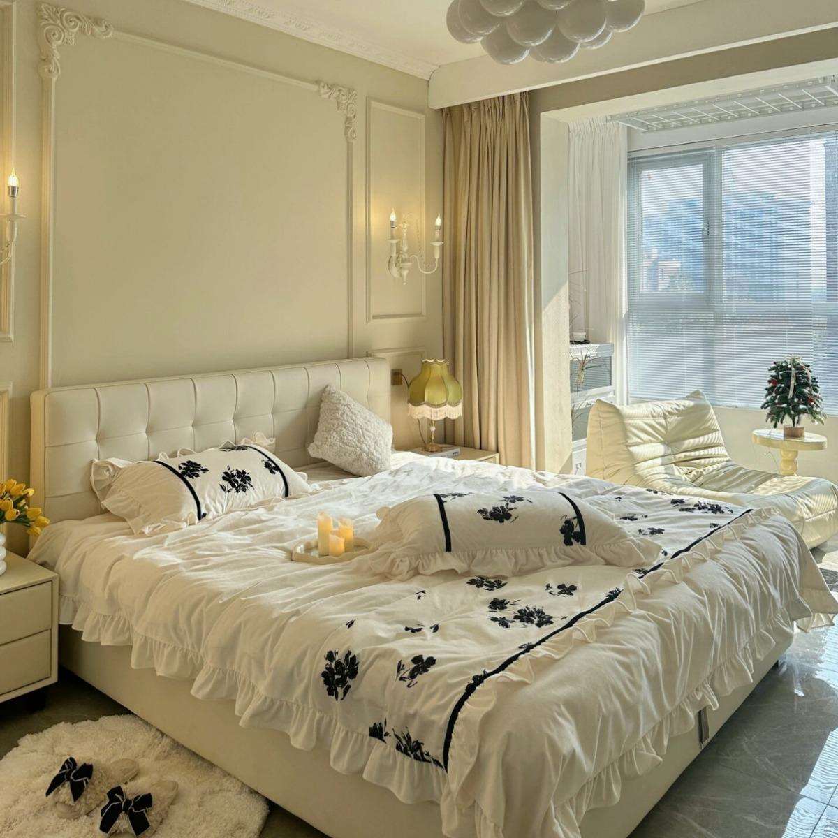 奶油风真皮床云悠悠床网红现代简约悬浮床主卧大床轻奢极简小户型