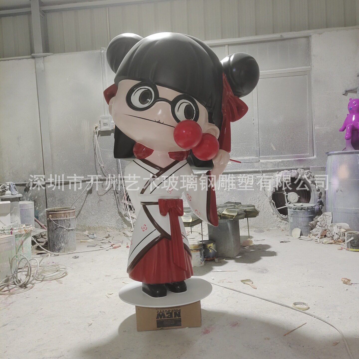 玻璃钢雕塑公仔落地美陈摆件品景观园林大型树脂动物大型厂家供应