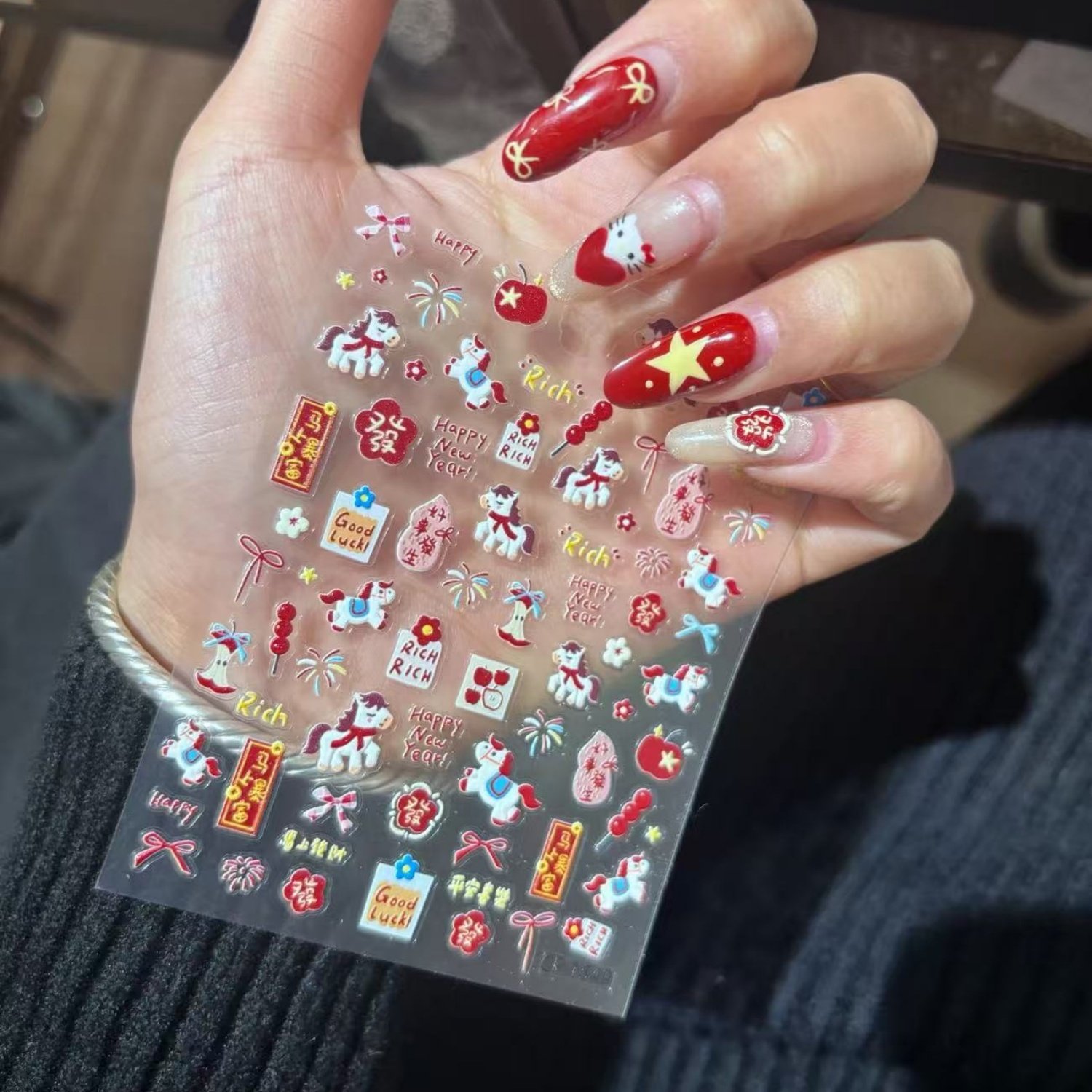 新年2026马年马上暴富发财美甲贴纸立体浮雕喜庆小马指甲防水装饰,彩妆/香水/美妆工具,美甲工具,淘宝优惠券,粉丝福利购,淘宝优惠卷