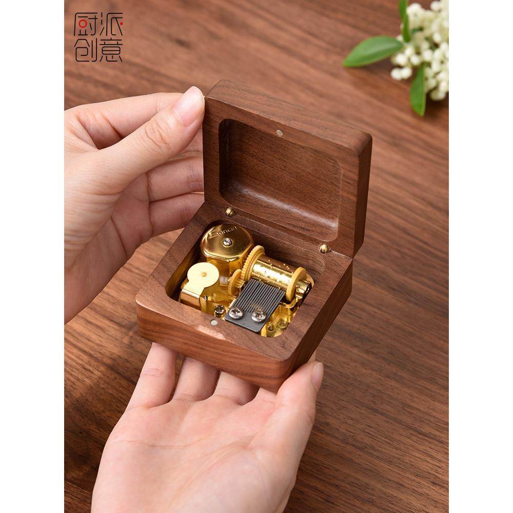 木质八音盒鸟之诗女生女友七夕情人节520礼品生日女孩礼物音乐盒