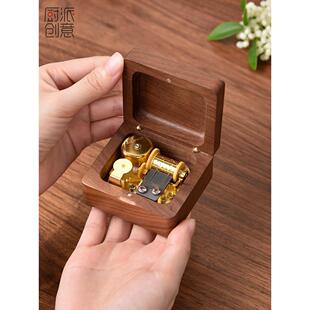 木质八音盒鸟之诗女生女友七夕情人节520礼品生日女孩礼物音乐盒