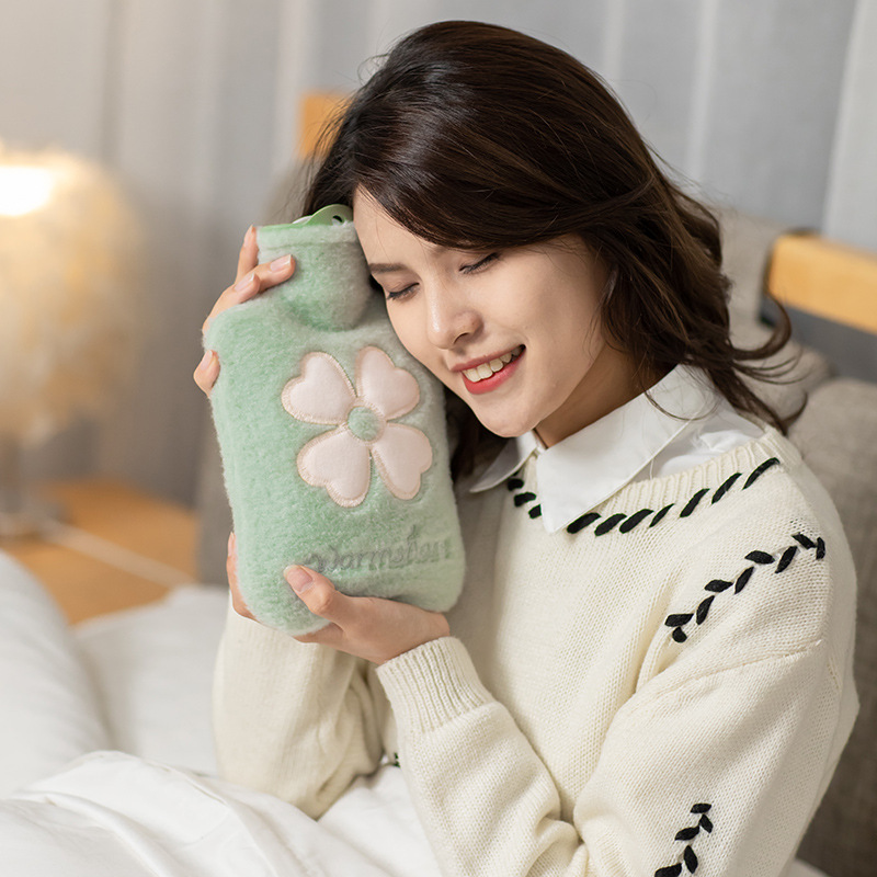 热水袋注水冬季PVC加厚式保暖学生暖手宝毛绒暖水袋