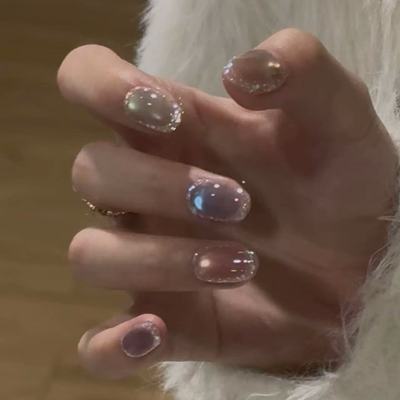 手工穿戴甲薄荷绿可爱短款美甲