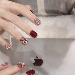 高定设计师穿戴甲红色系10片 手工冬天美甲跨年款 现货 大女主红