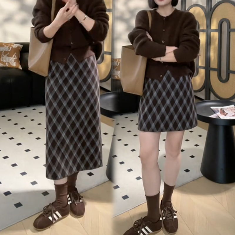咖色格纹秋冬款毛呢半身裙女新款