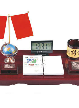 极速20c23年红木桌历木质桌历记事桌历商务红木笔筒月历桌面摆件