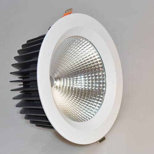 生产厂家直40W50W60KTOW压铸筒灯外壳COB筒灯套件大W天销花套件