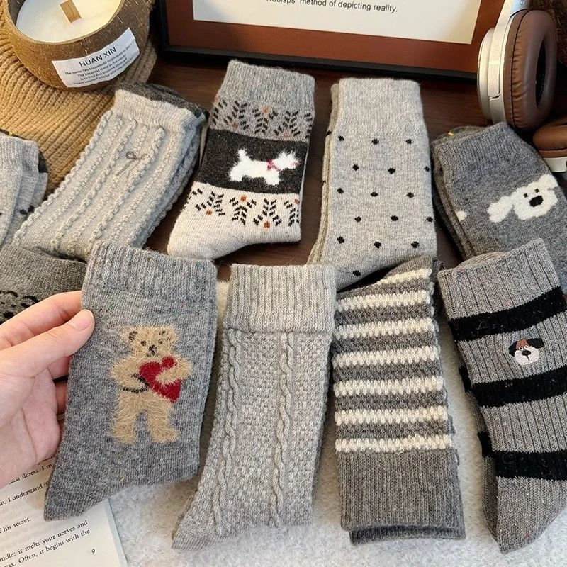 新款费尔岛小熊袜子女中筒袜卡通网红复古保暖加厚可爱长袜冬天L
