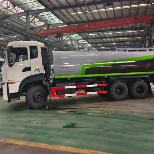 楚胜 东风多利卡 奶罐车 包上户 2到4方油罐车 生产厂家