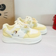中大童学生立体蝴蝶结休闲鞋 奶黄小熊印花鞋 潮 2026春新款 女童板鞋
