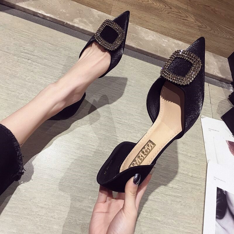 新品尖头单鞋女春款新款夏天网红百搭鞋子方O扣水钻细跟职业高跟