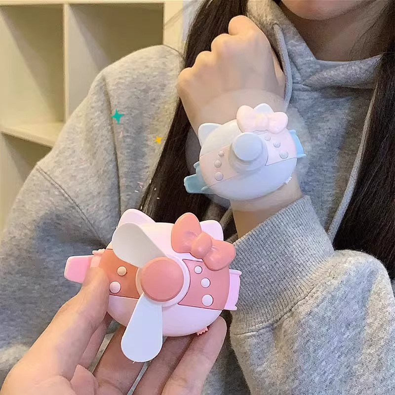 hellokitty手表风扇kt猫儿童USB充电便捷式可爱带手腕小风扇新款