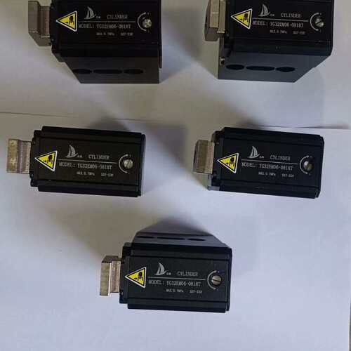 议价亿橡气缸YQ32EM06-0818T，未使用，原包装盒都