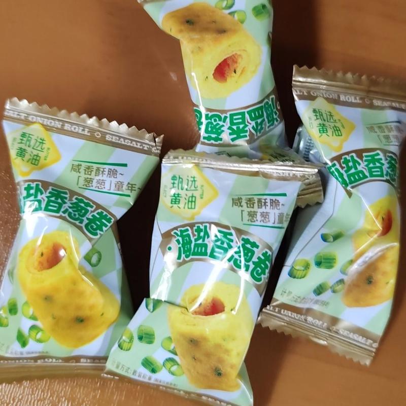爆款海盐鲜葱蛋卷黄油鸡蛋咸香酥脆真实入料开袋爆香办公室零食