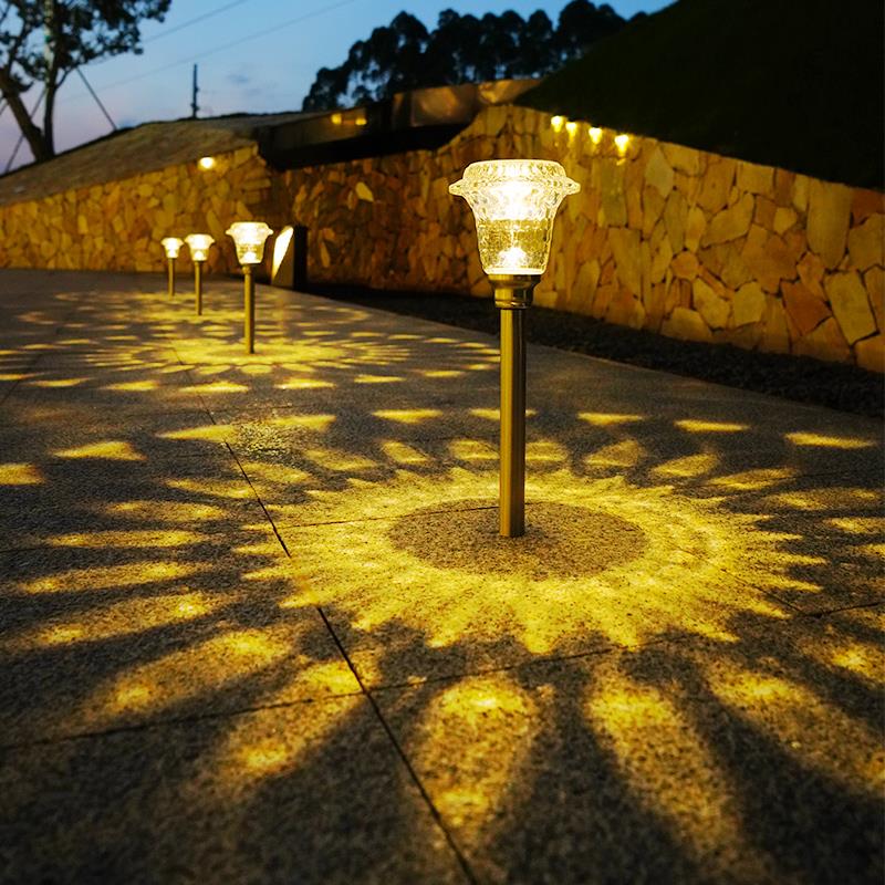 太阳能庭院灯户外装饰草坪灯防水别墅花园草地景观布置地插光影灯